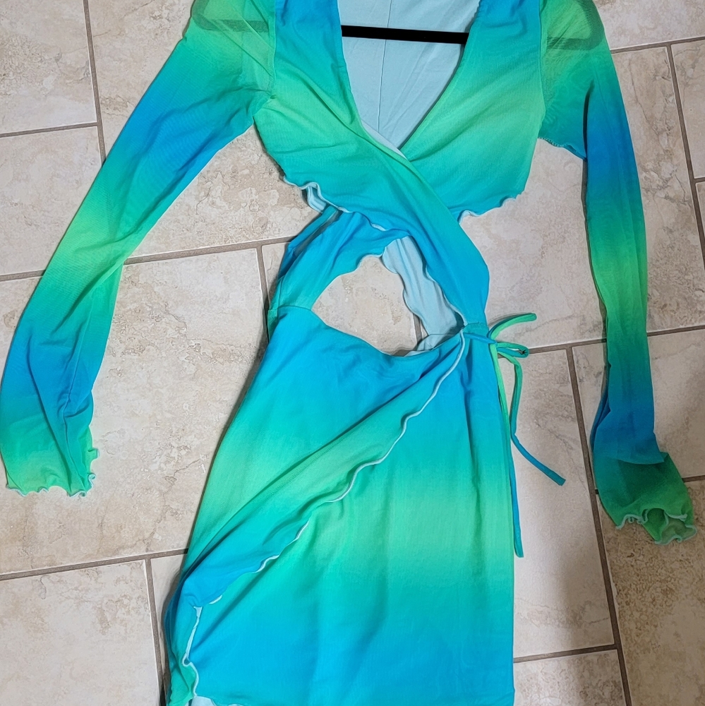 Party dress pool side dress
